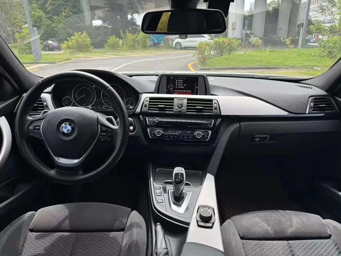 2017 BMW 3 Series 320i M Sport — миниатюра 7