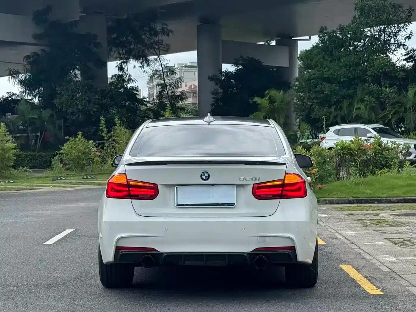 2017 BMW 3 Series 320i M Sport — миниатюра 9