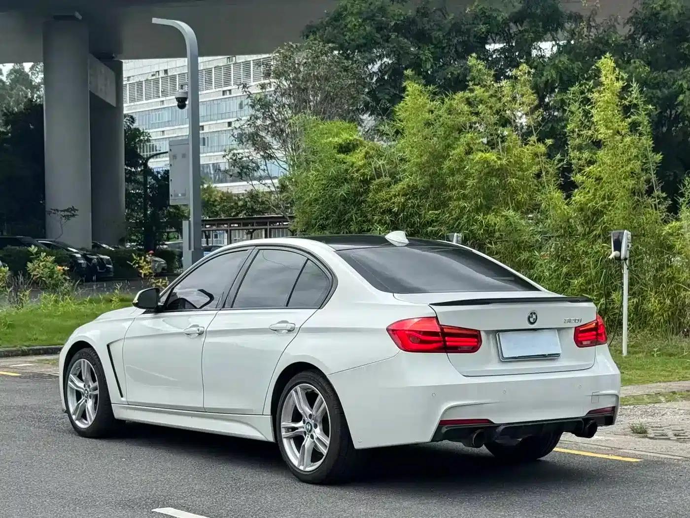 2017 BMW 3 Series 320i M Sport — миниатюра 10