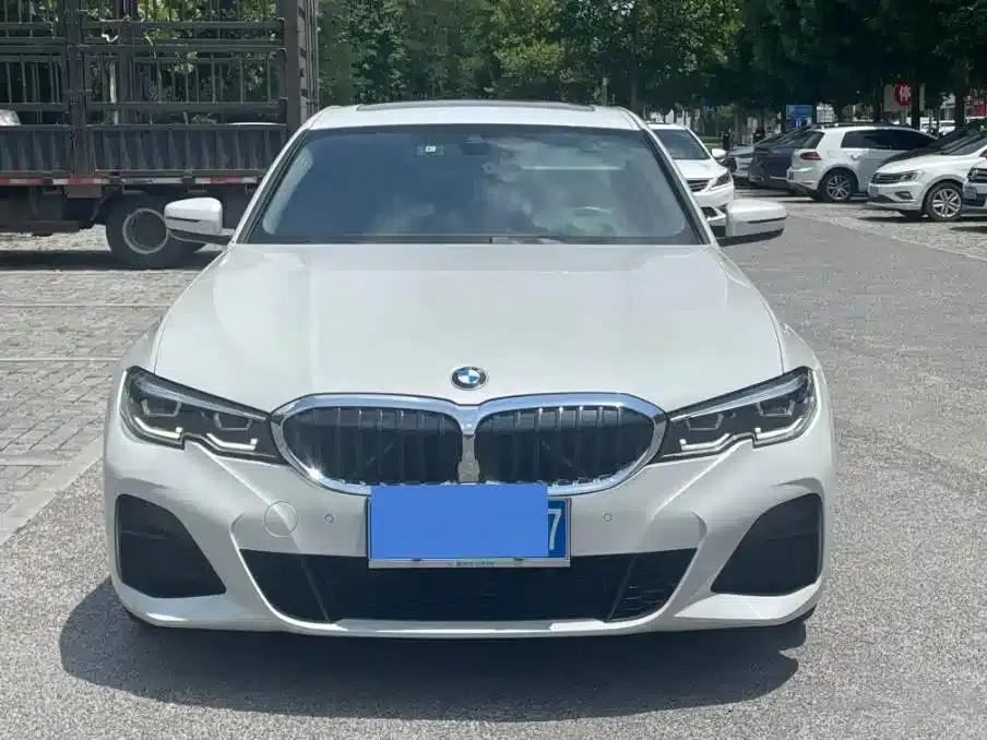 2021 BMW 3 Series 325Li M Sport Package — миниатюра 2