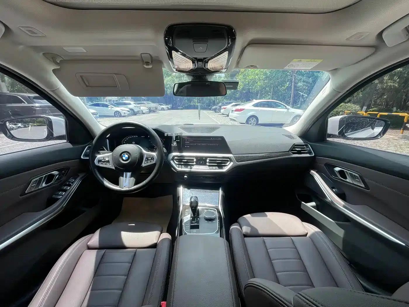 2021 BMW 3 Series 325Li M Sport Package — миниатюра 11