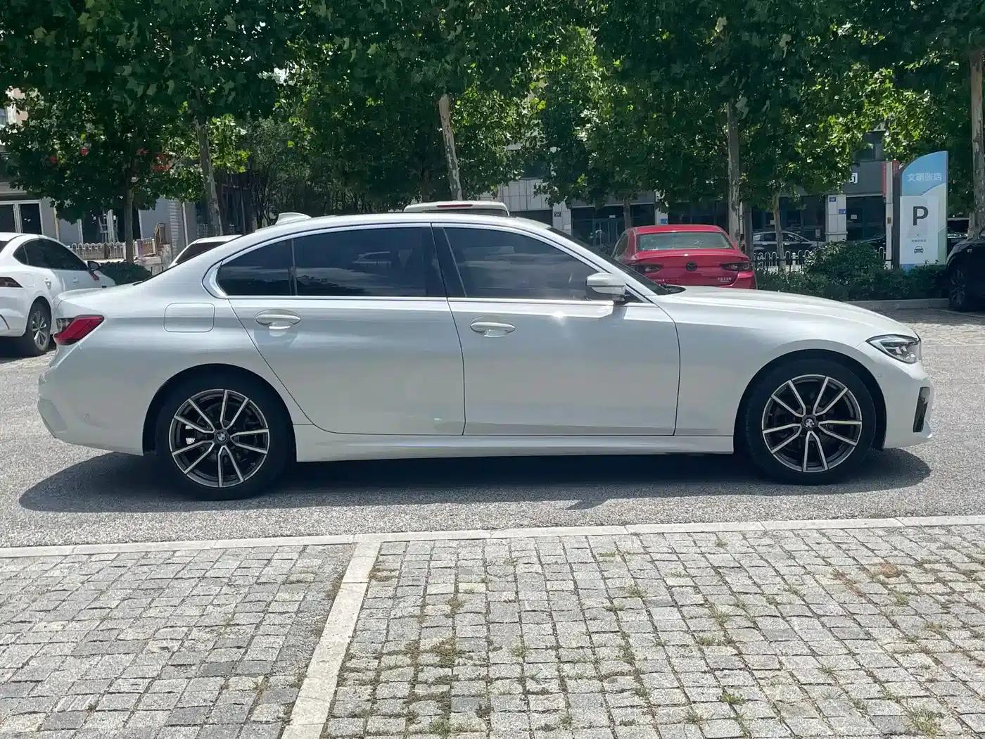 2021 BMW 3 Series 325Li M Sport Package — миниатюра 15