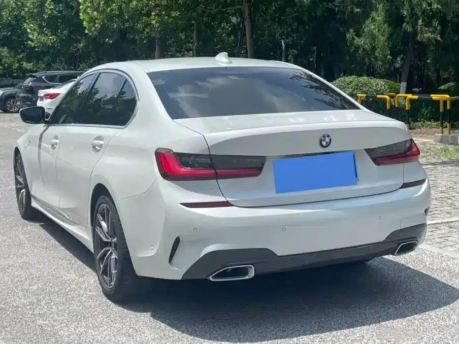 2021 BMW 3 Series 325Li M Sport Package — миниатюра 4