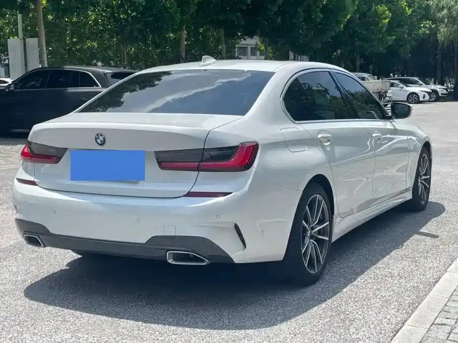 2021 BMW 3 Series 325Li M Sport Package — миниатюра 6