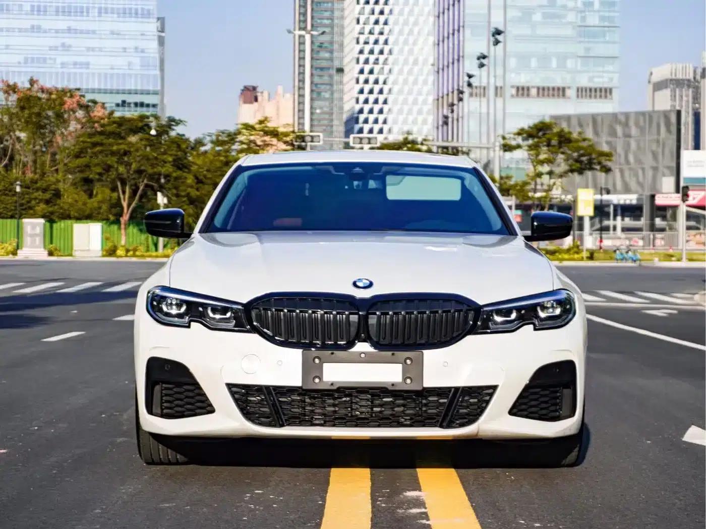 2021 BMW 3 Series 330i M Sport Shadow Edition — миниатюра 2