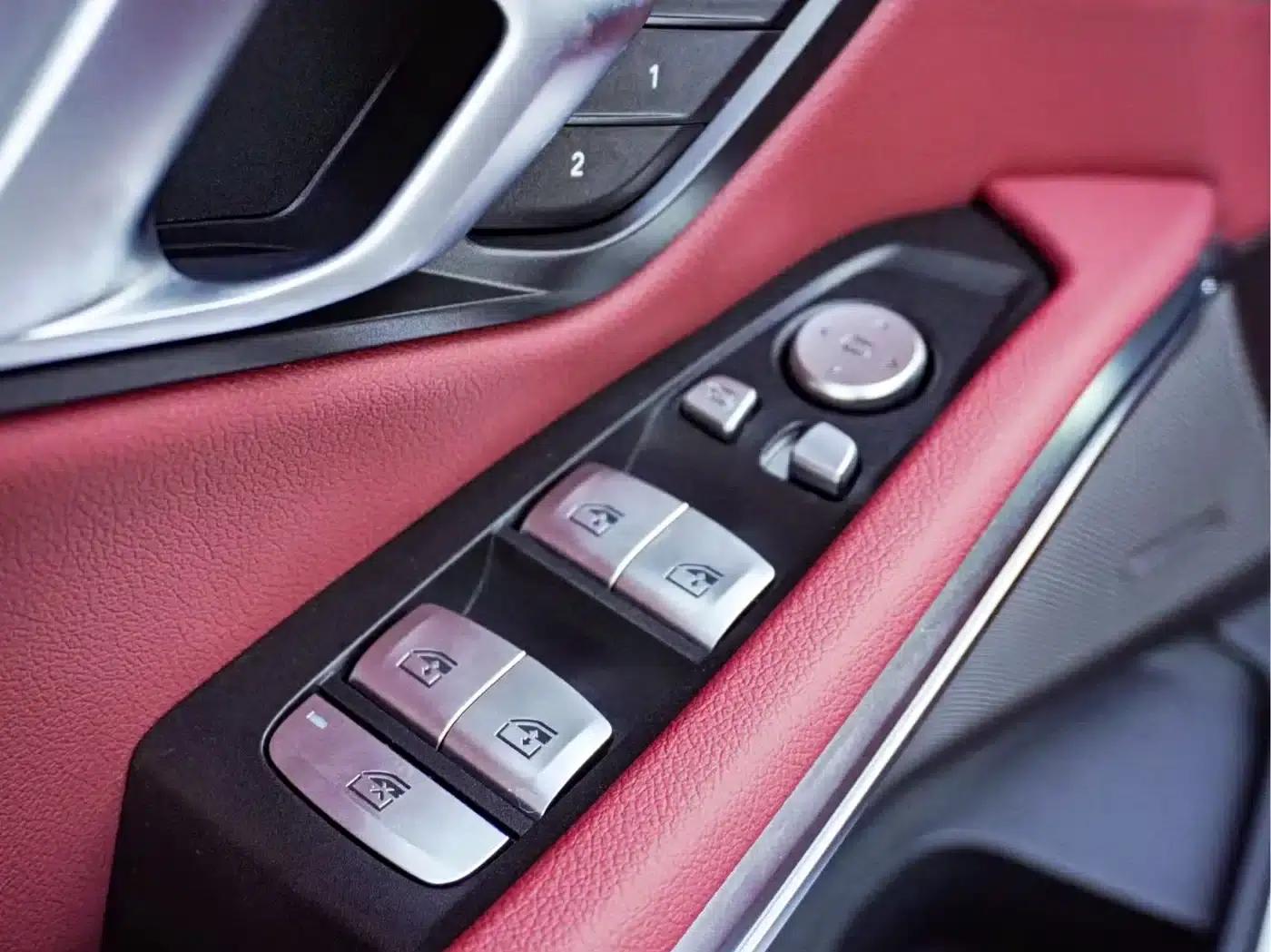 2021 BMW 3 Series 330i M Sport Shadow Edition — миниатюра 20