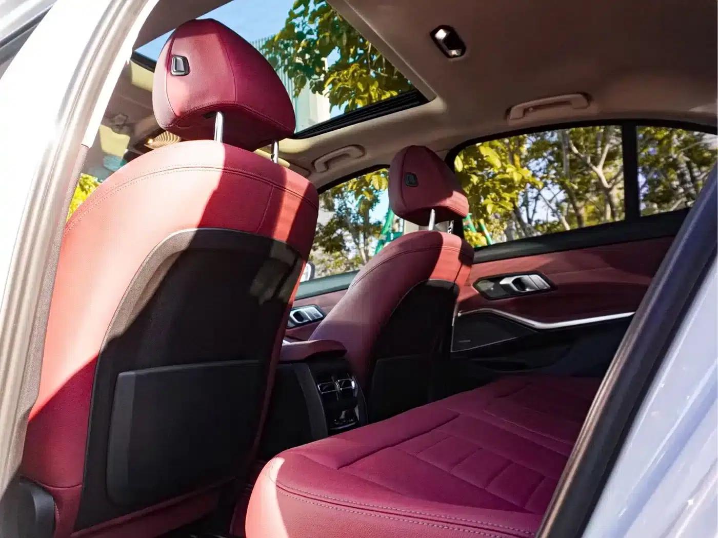 2021 BMW 3 Series 330i M Sport Shadow Edition — миниатюра 10