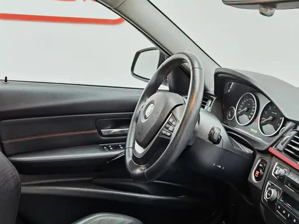 2015 BMW 3 Series 320i Sport Design Package — миниатюра 22