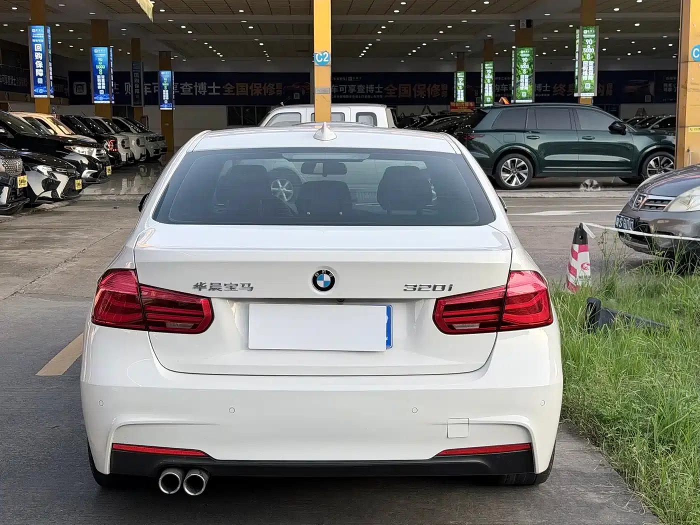2017 BMW 3 Series 320i M Sport — миниатюра 11
