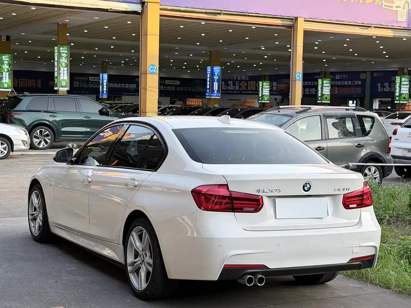 2017 BMW 3 Series 320i M Sport — миниатюра 12