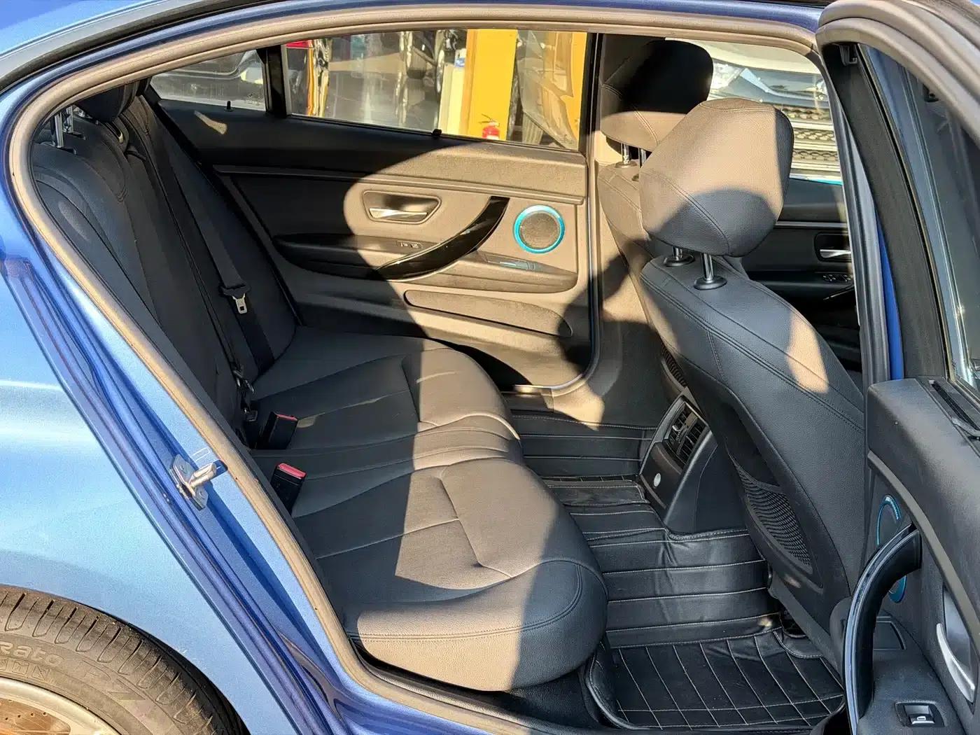 2018 BMW 3 Series 320Li Leading M Sport Package — миниатюра 10