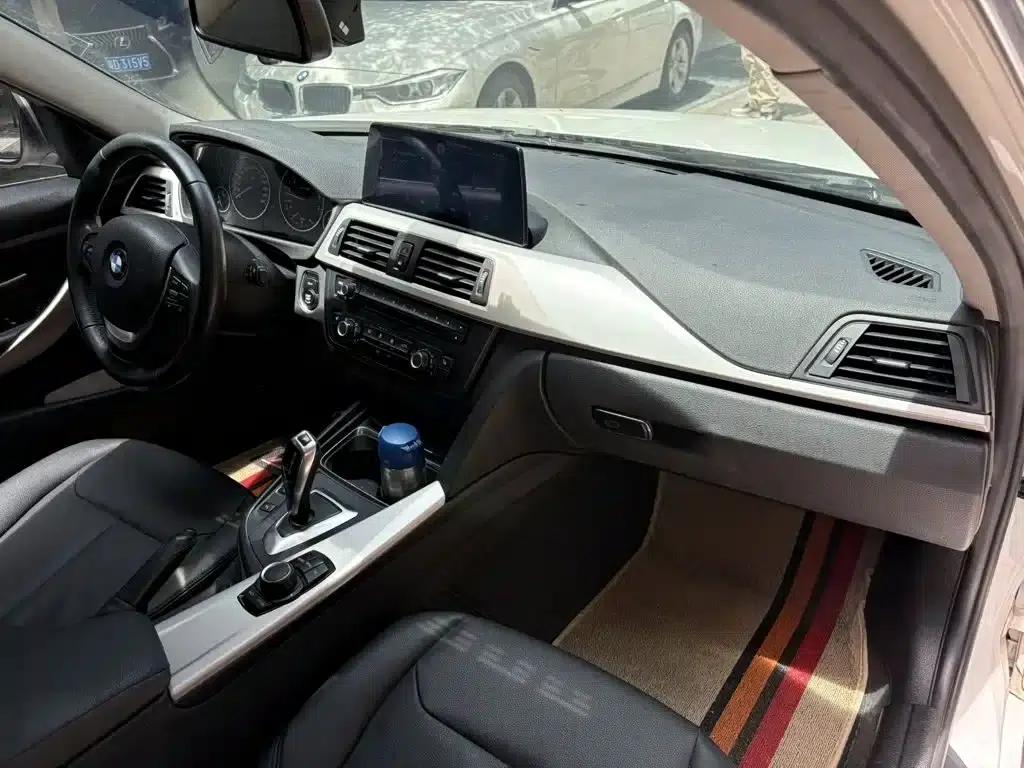 BMW 3 Series 2015 316Li Fashion Edition — миниатюра 14
