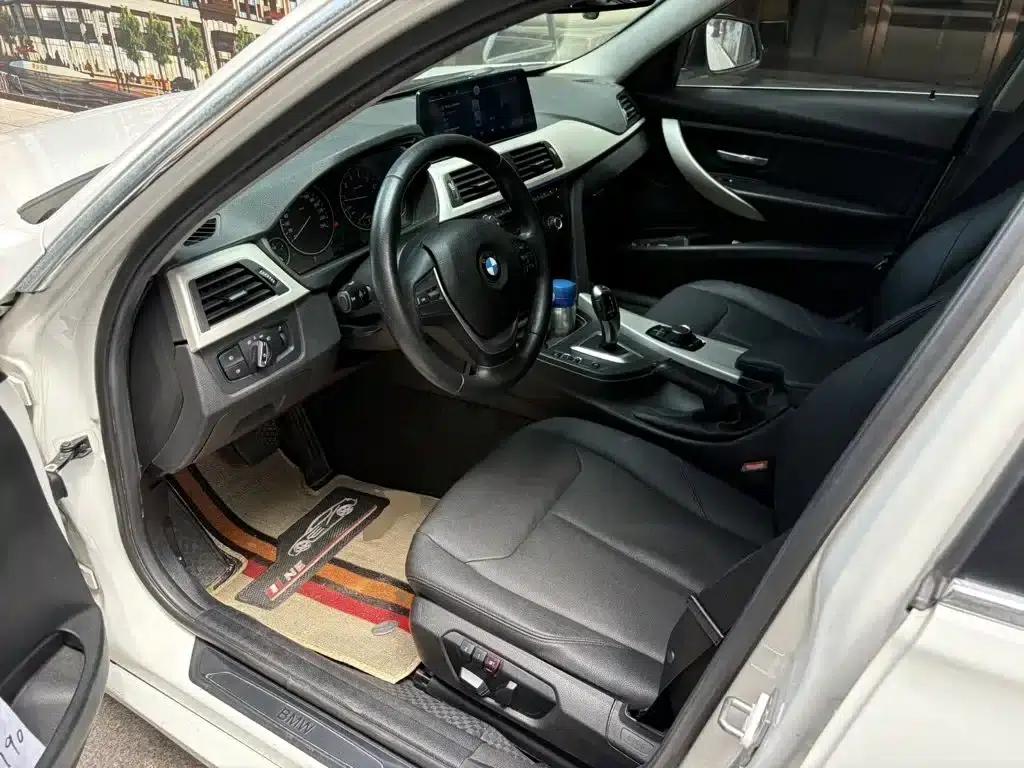 BMW 3 Series 2015 316Li Fashion Edition — миниатюра 15