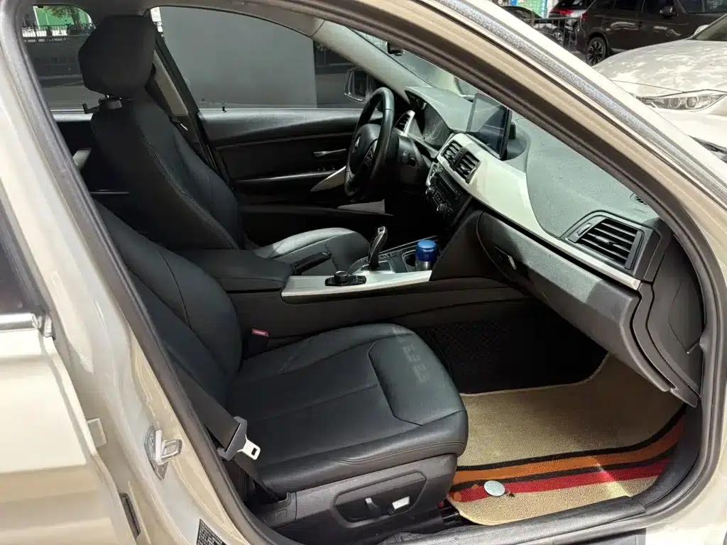 BMW 3 Series 2015 316Li Fashion Edition — миниатюра 25