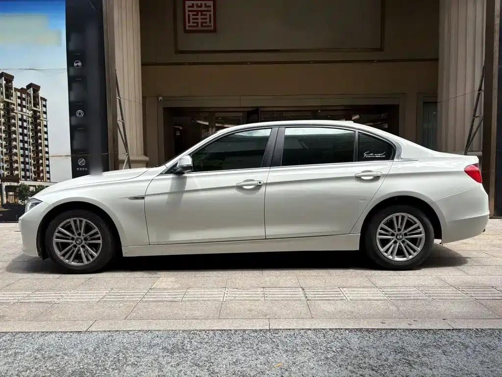 BMW 3 Series 2015 316Li Fashion Edition — миниатюра 5