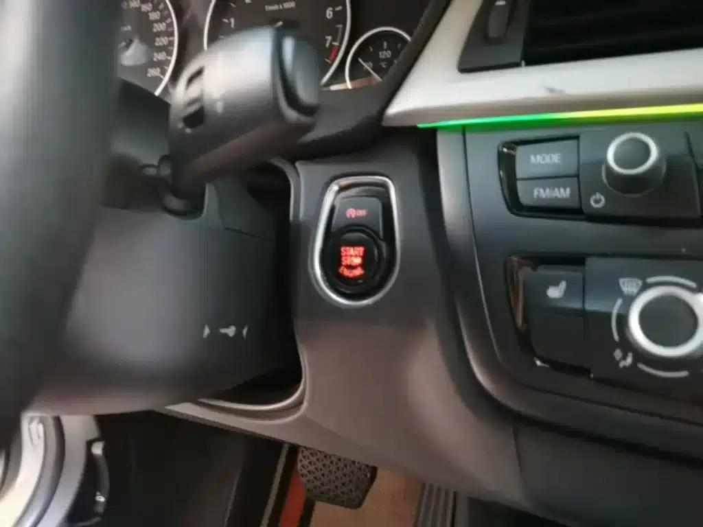 BMW 3 Series 2015 316Li Fashion Edition — миниатюра 9
