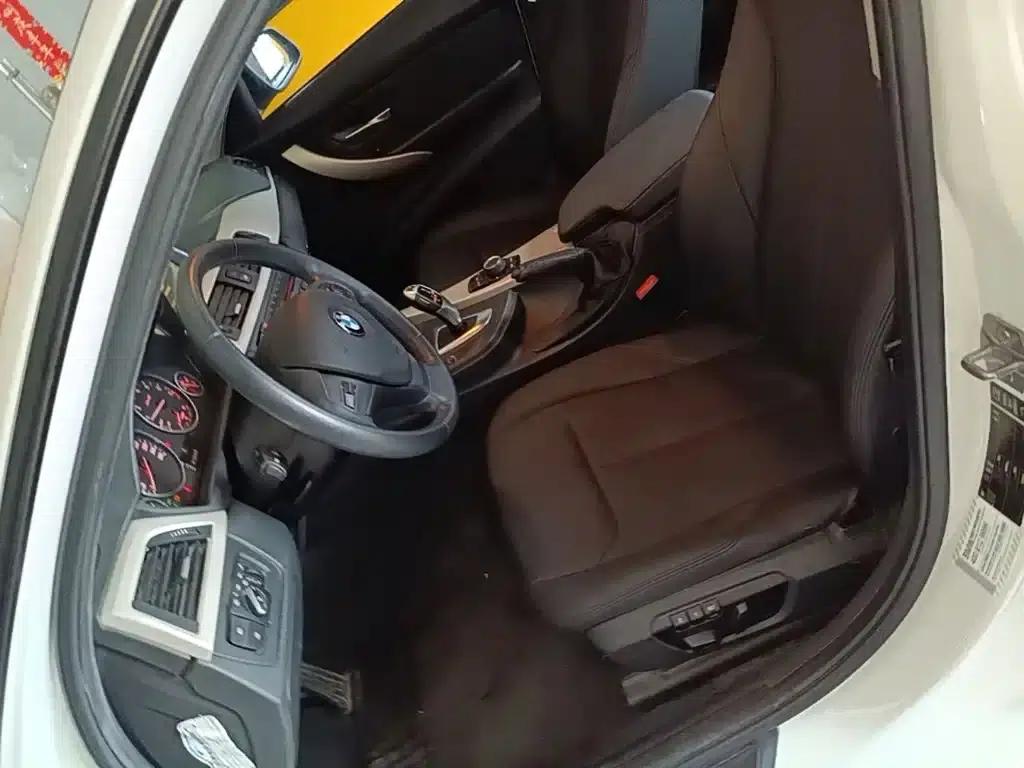 2015 BMW 3 Series 320i Progressive — миниатюра 15