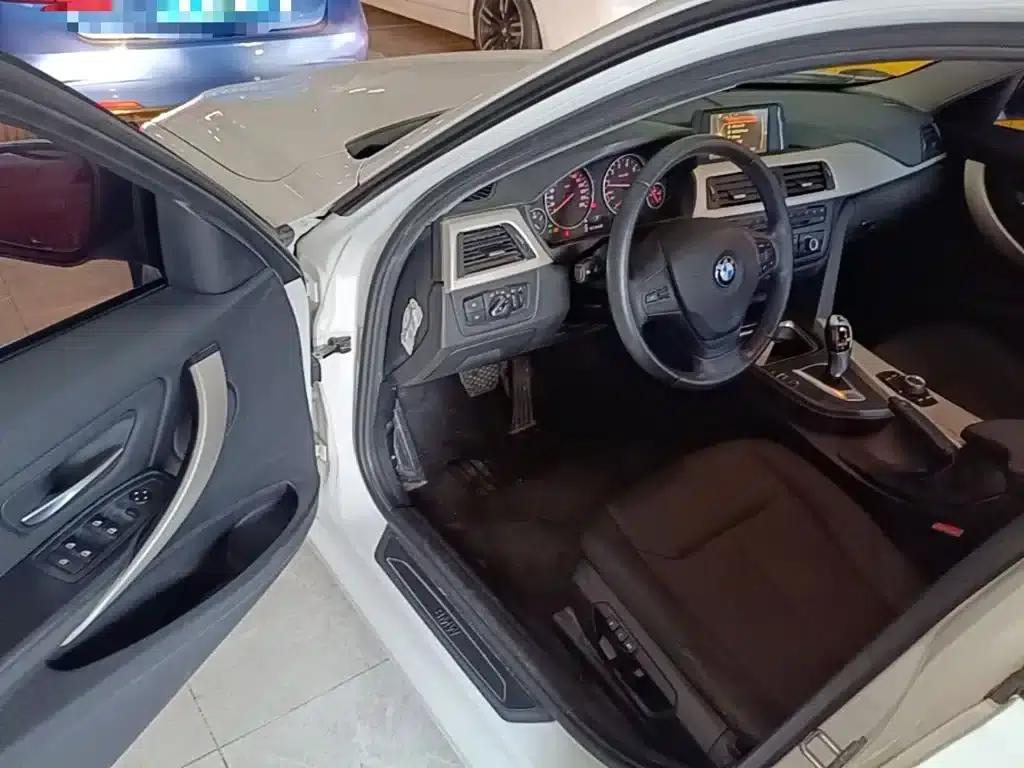 2015 BMW 3 Series 320i Progressive — миниатюра 16