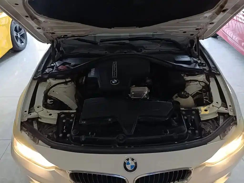 2015 BMW 3 Series 320i Progressive — миниатюра 20