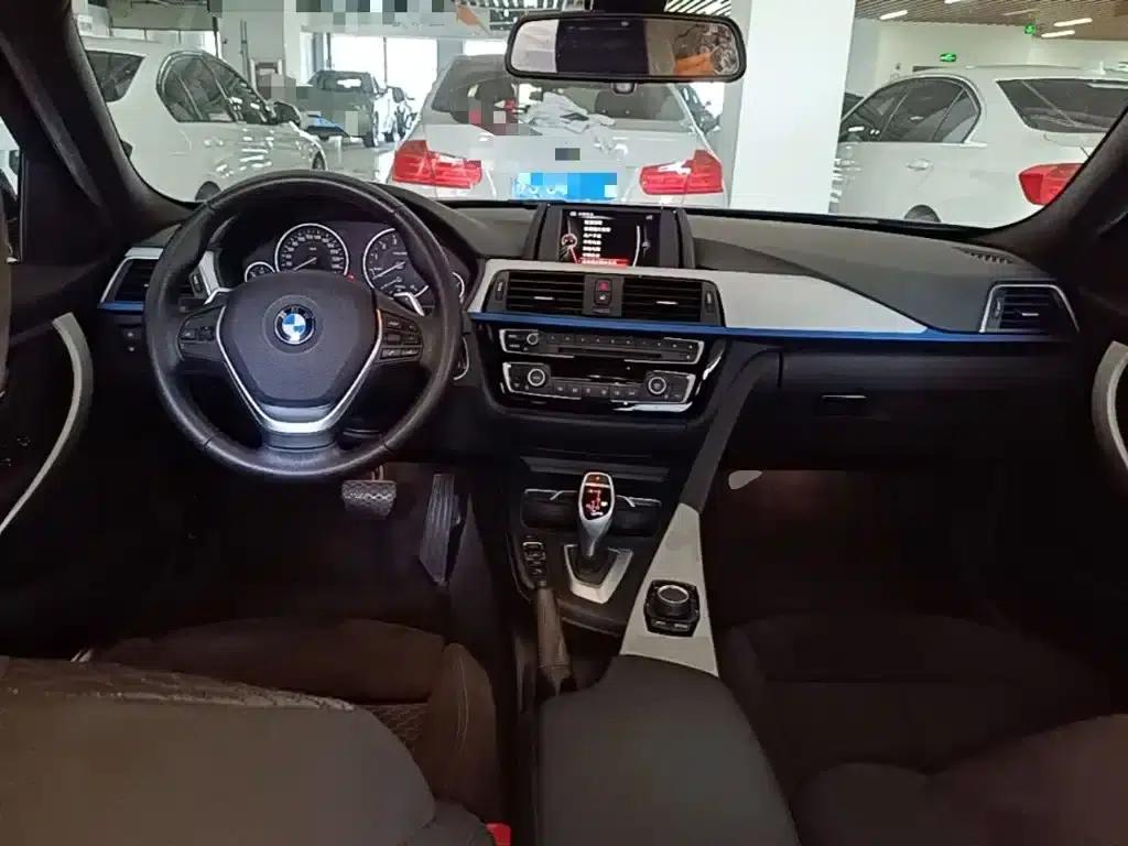 2017 BMW 3 Series 320i M Sport — миниатюра 10