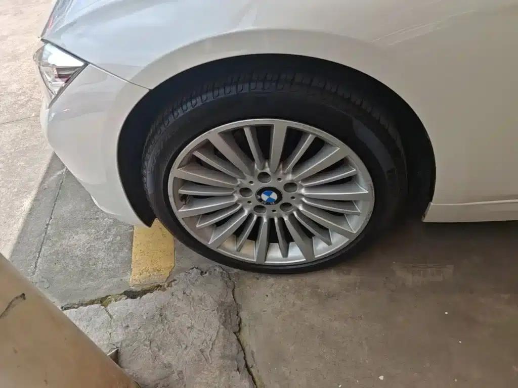 BMW 3 Series 2018 320Li Fashion Edition — миниатюра 23