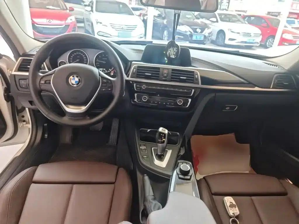 BMW 3 Series 2018 320Li Fashion Edition — миниатюра 10