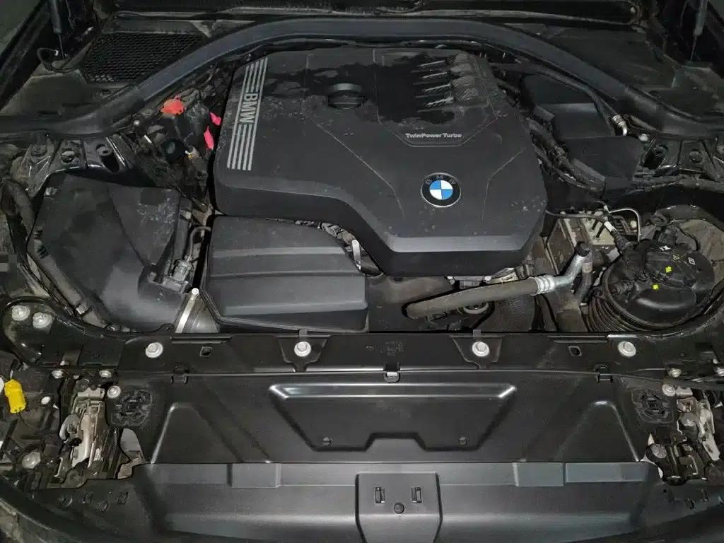2023 BMW 3 Series 320Li M Sport Package — миниатюра 11
