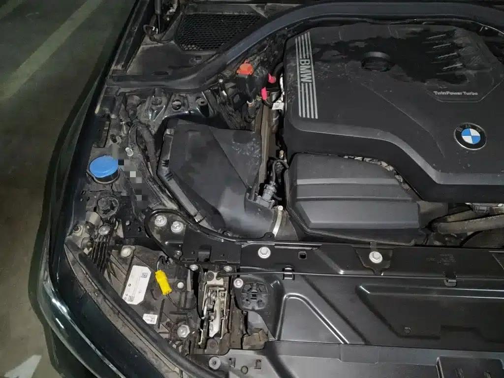 2023 BMW 3 Series 320Li M Sport Package — миниатюра 21