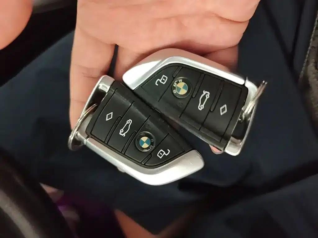 2020 BMW 3 Series 320Li M Sport Package — миниатюра 9