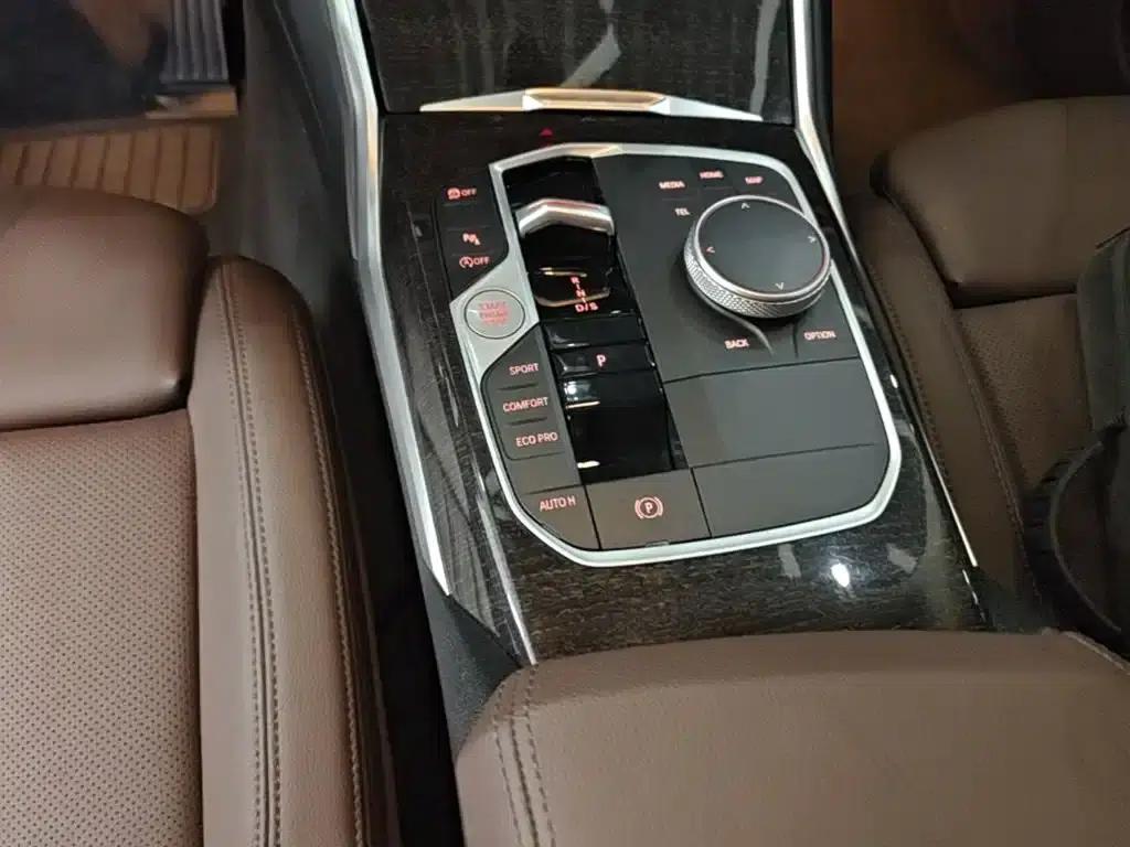 2023 BMW 3 Series 325Li M Sport Package — миниатюра 14
