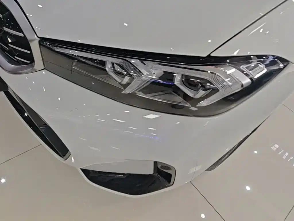 2023 BMW 3 Series 325Li M Sport Package — миниатюра 24