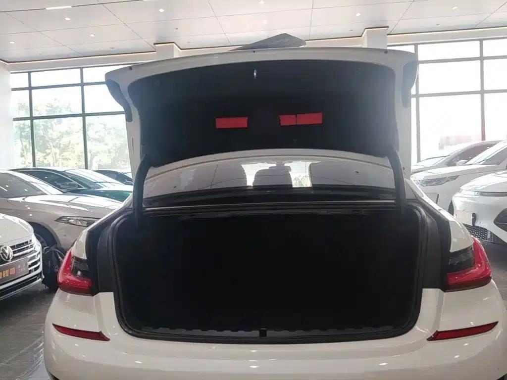 BMW 3 Series 2021 Facelift II 320Li M Sport Package — миниатюра 19