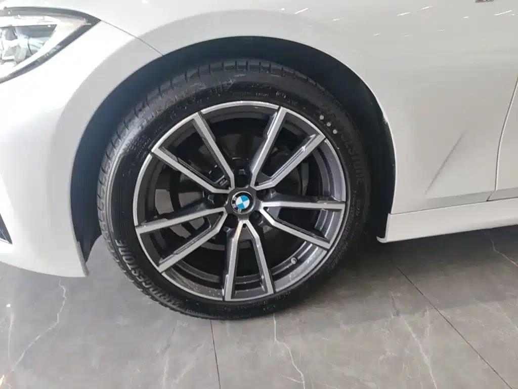 BMW 3 Series 2021 Facelift II 320Li M Sport Package — миниатюра 23