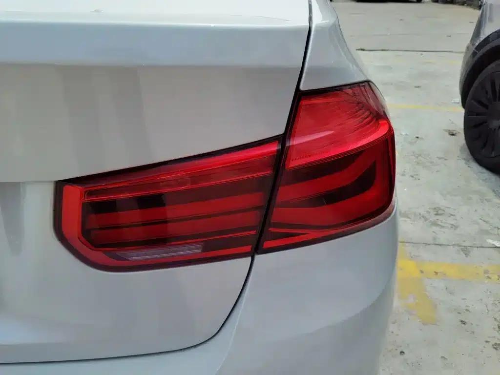 2017 BMW 3 Series 320Li Fashion Edition — миниатюра 24