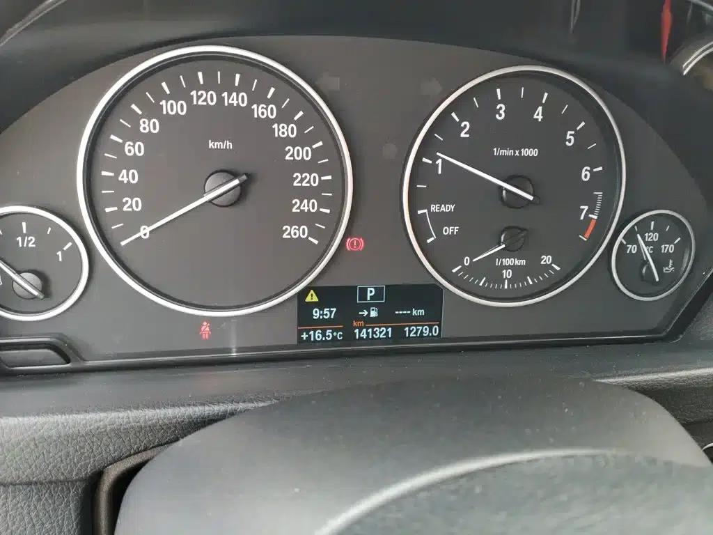 2017 BMW 3 Series 320Li Fashion Edition — миниатюра 8