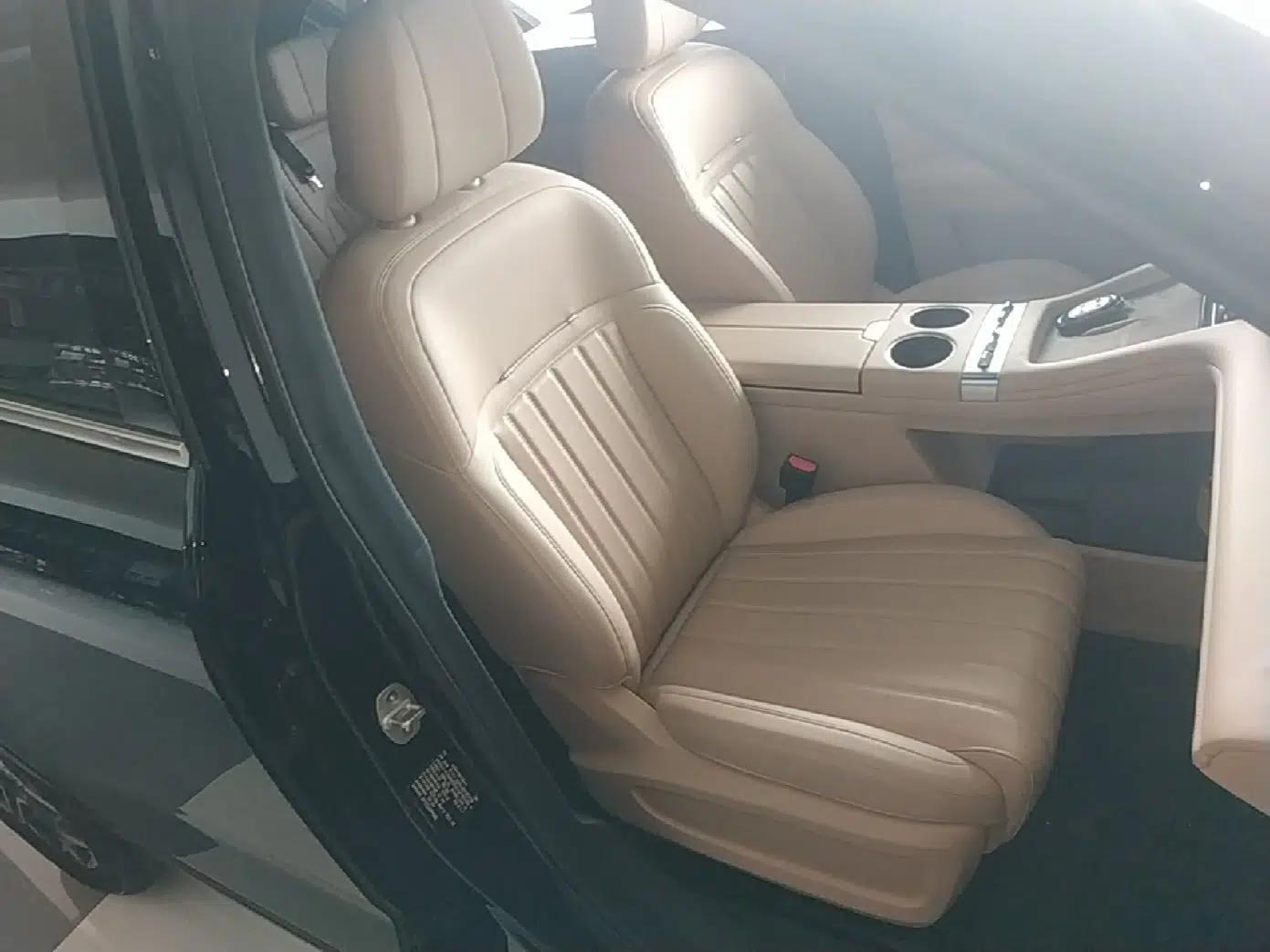 JETOUR Shanhai L7 Plus 2025 Model 121km Comfort 5-seater — миниатюра 19