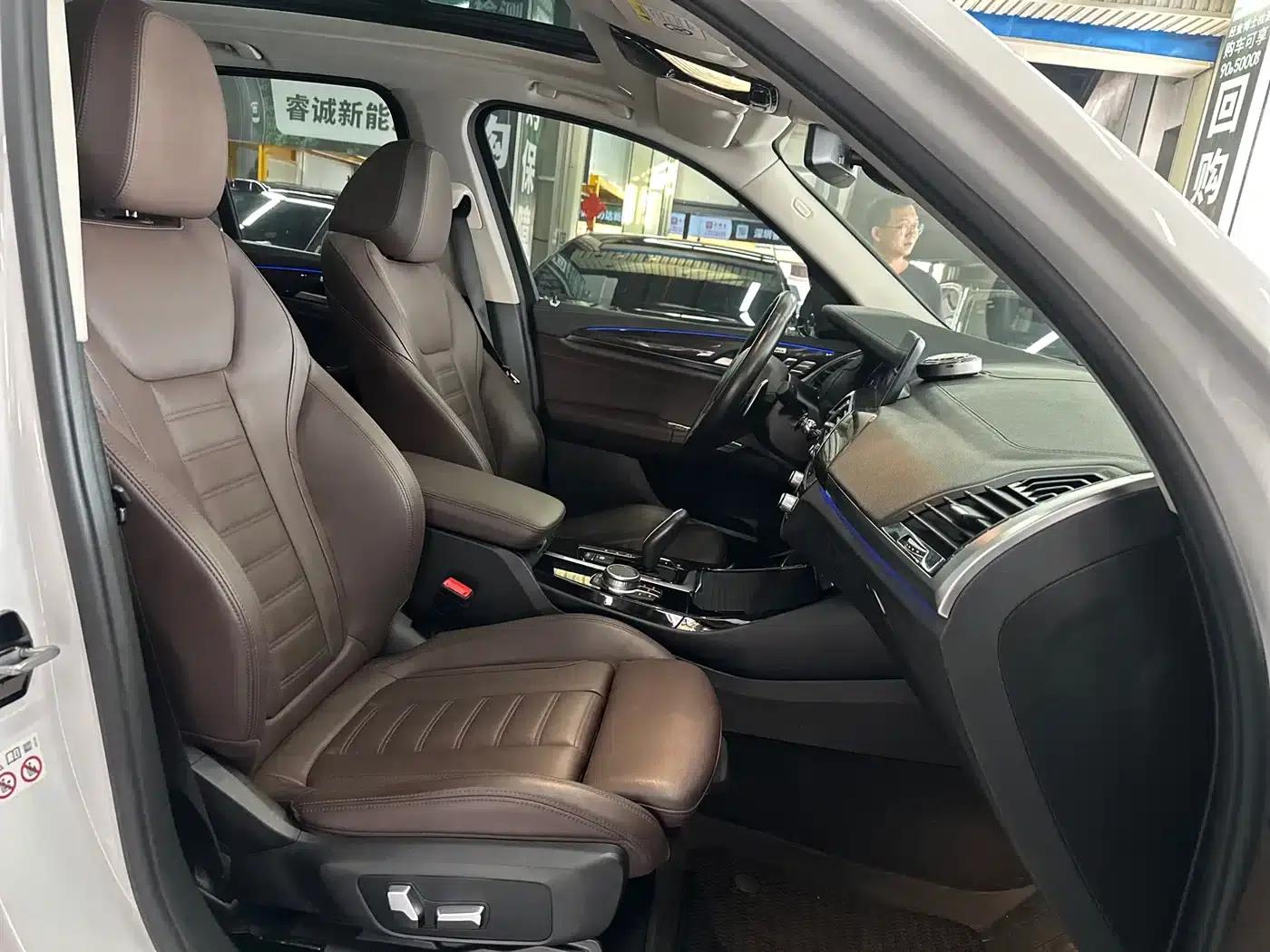 BMW X3 2021 xDrive30i Leading M Sport Package — миниатюра 11