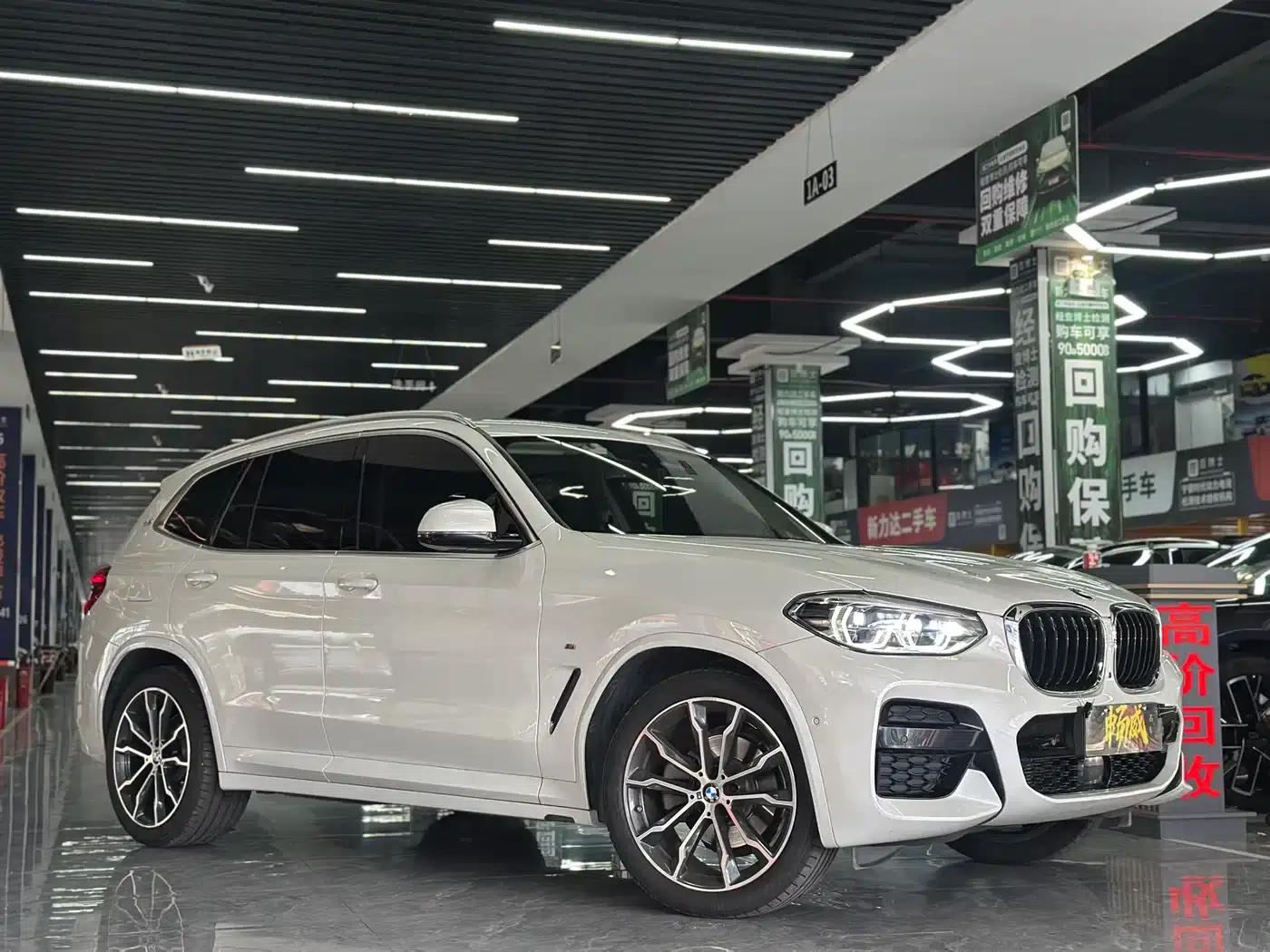 BMW X3 2021 xDrive30i Leading M Sport Package — миниатюра 3