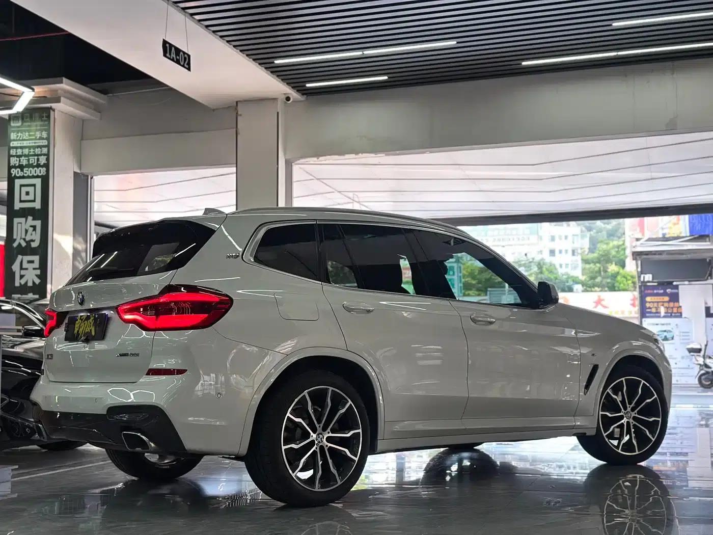 BMW X3 2021 xDrive30i Leading M Sport Package — миниатюра 6