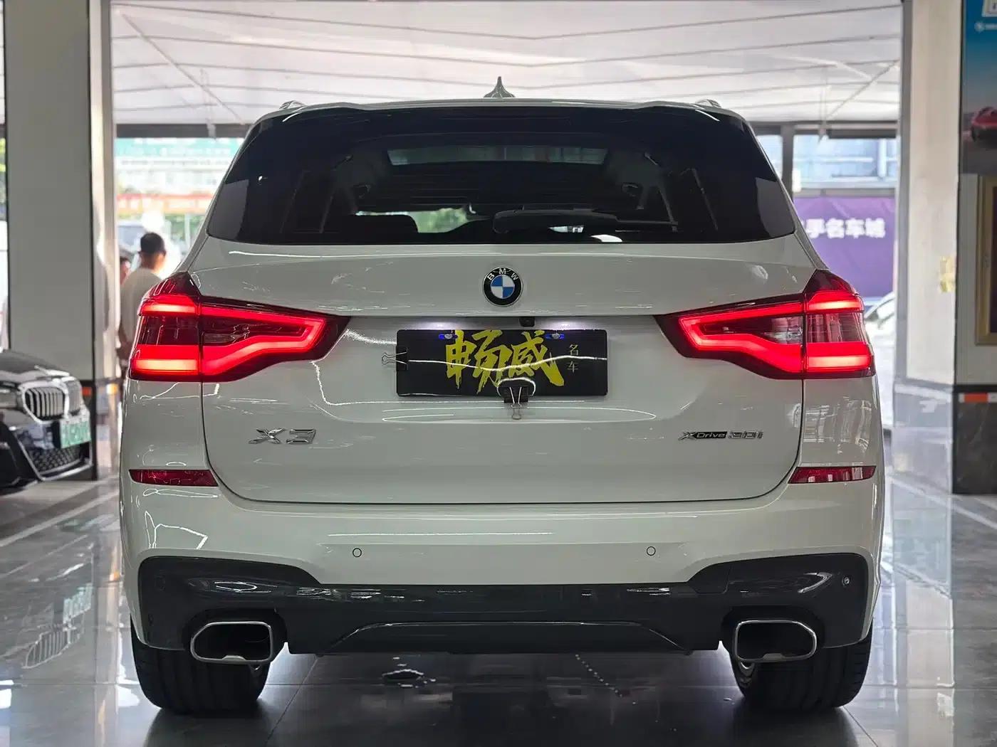 BMW X3 2021 xDrive30i Leading M Sport Package — миниатюра 7