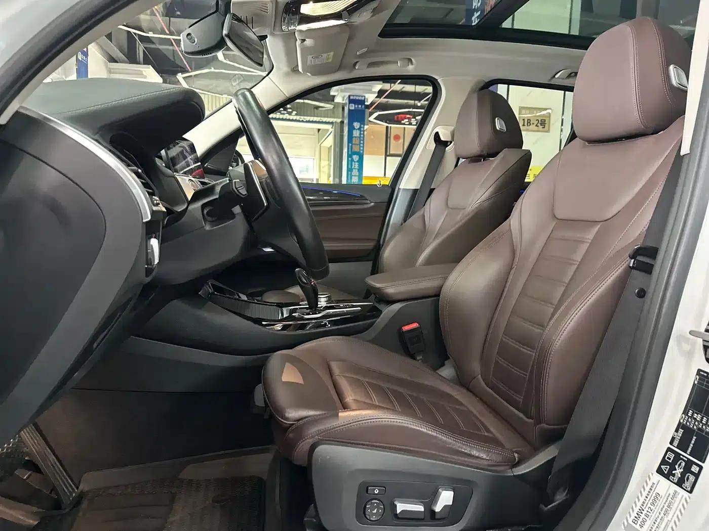 BMW X3 2021 xDrive30i Leading M Sport Package — миниатюра 9