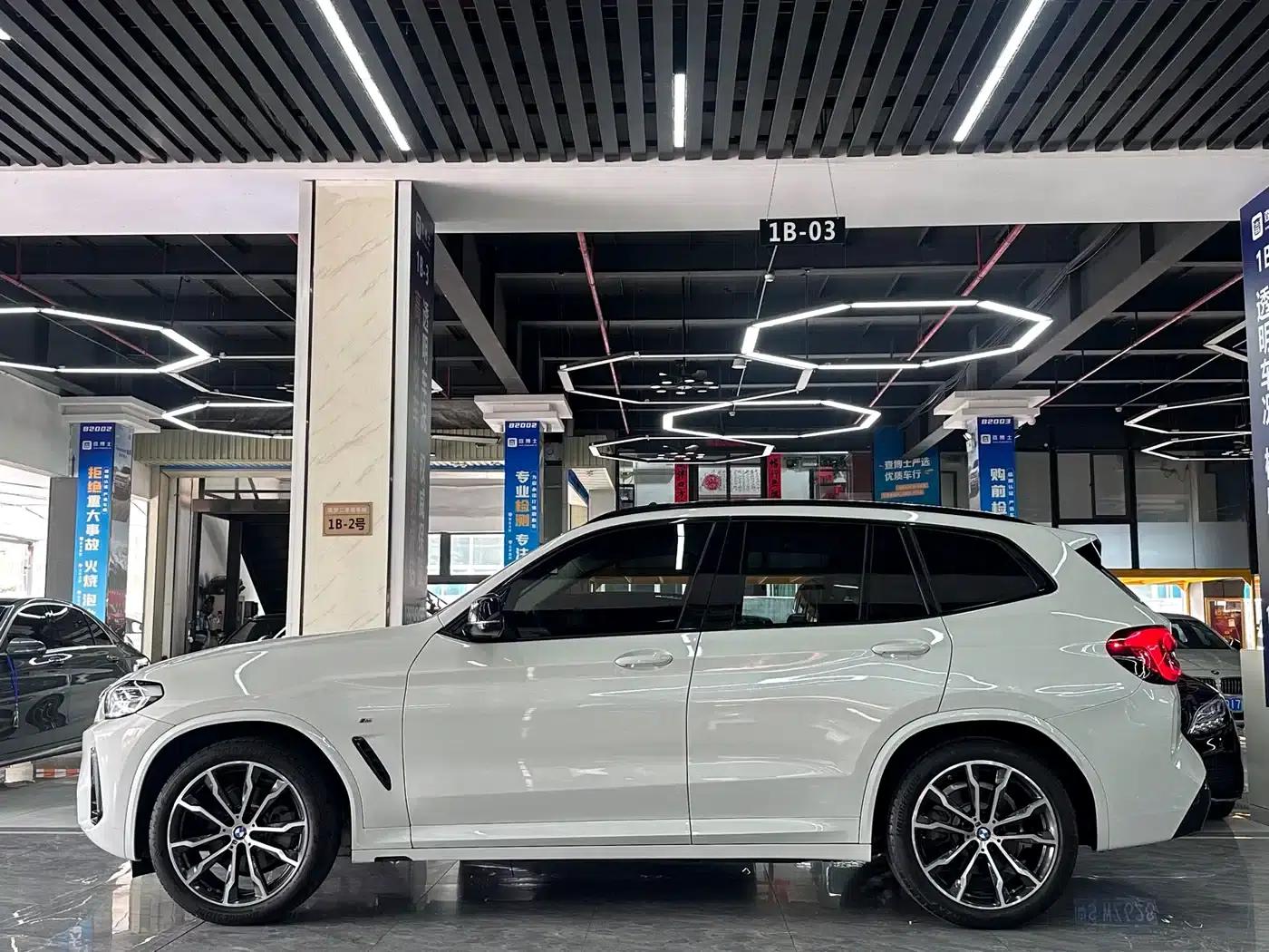 BMW X3 2022 xDrive30i Leading Edition M Sport Package — миниатюра 4