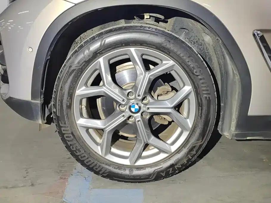 BMW X3 2021 xDrive28i Luxury Package — миниатюра 6