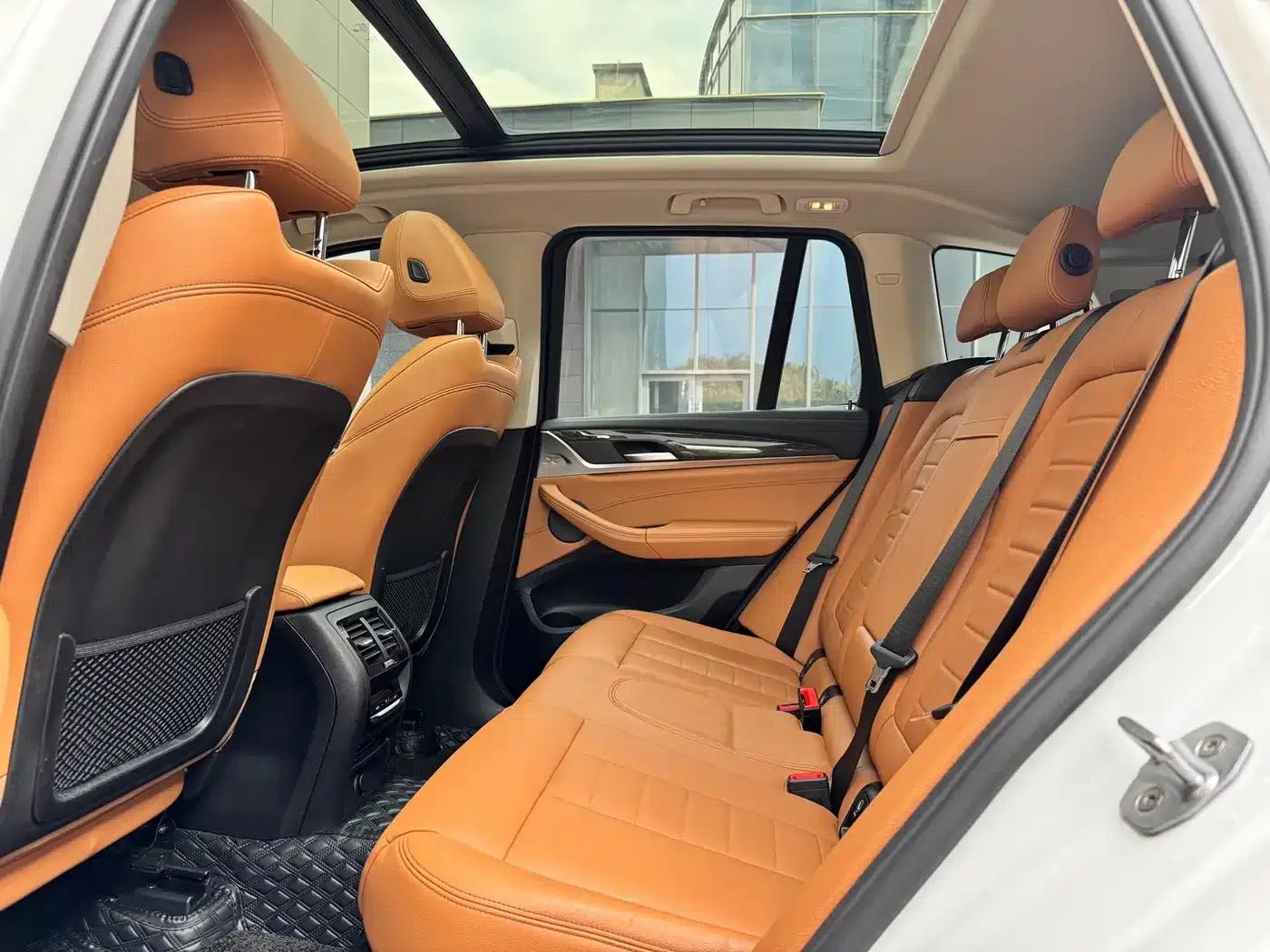 BMW X3 2019 xDrive30i Leading M Sport Package — миниатюра 6