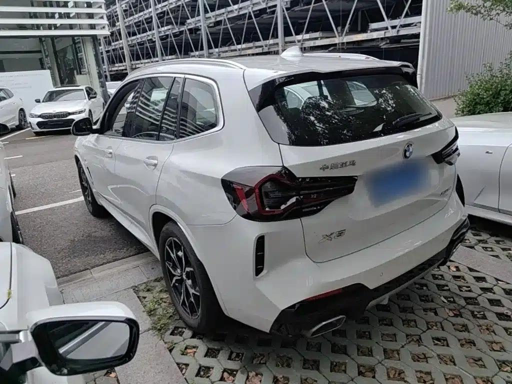 2023 BMW X3 xDrive25i M Sport Package — миниатюра 5