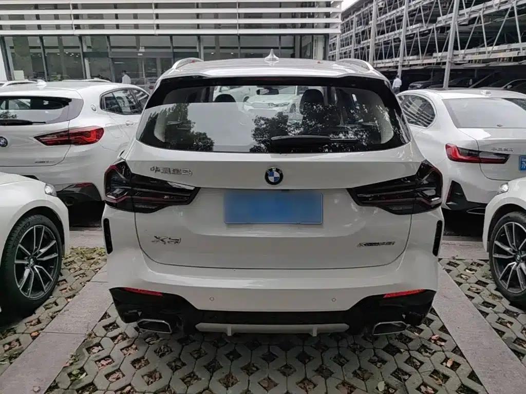 2023 BMW X3 xDrive25i M Sport Package — миниатюра 6