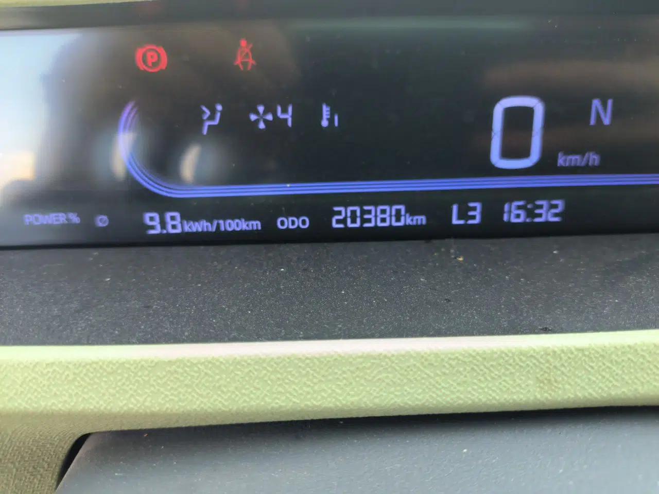 Geely Galaxy Panda 2023 Panda Mini 120km Super Cute Bear — миниатюра 12