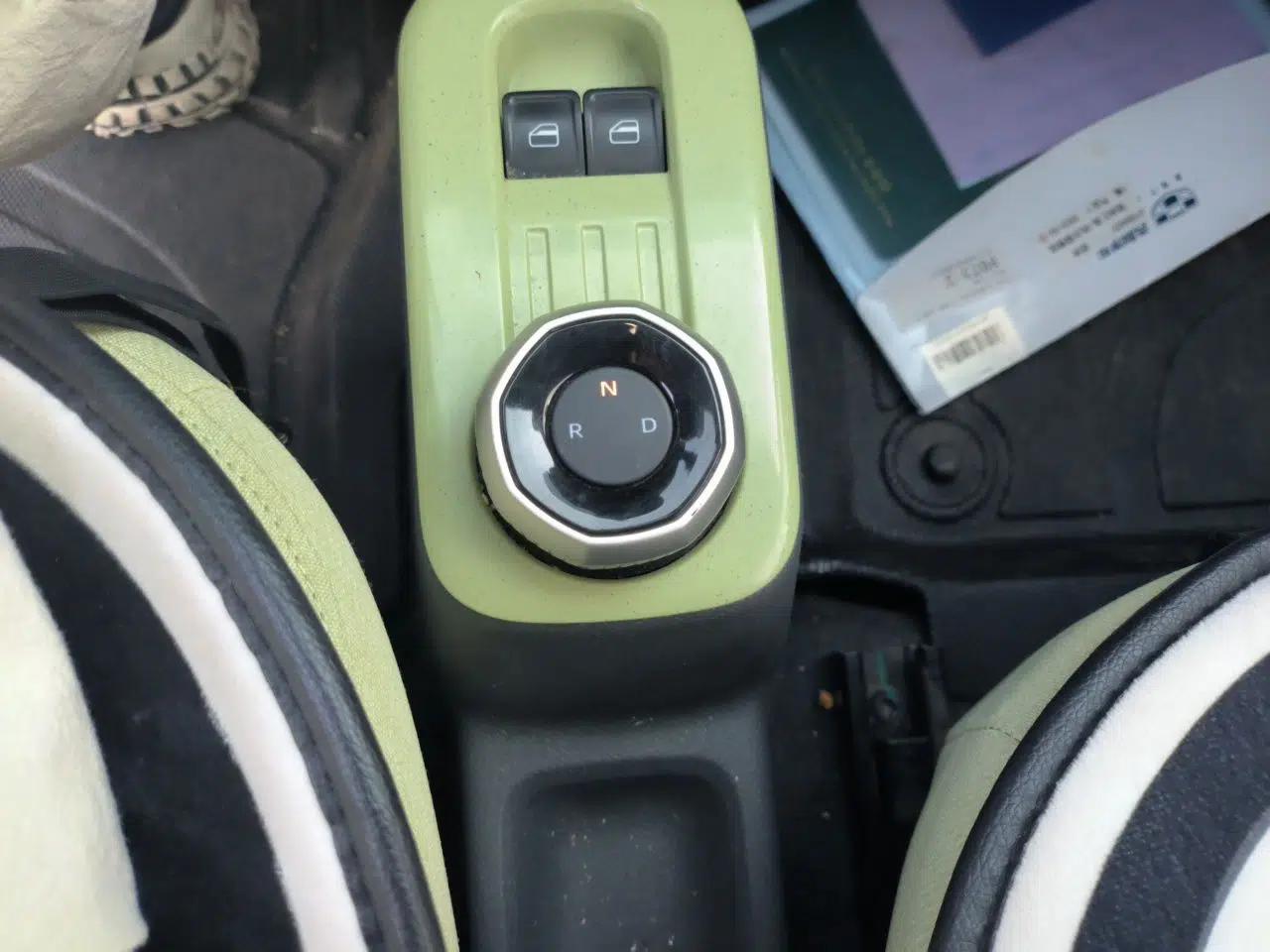 Geely Galaxy Panda 2023 Panda Mini 120km Super Cute Bear — миниатюра 14