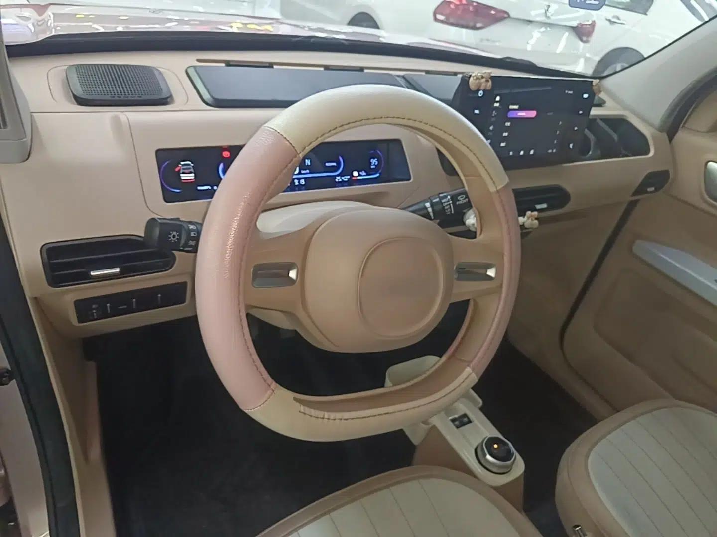 Geely Galaxy Panda 2023 Panda Mini 200km Endurance Bear — миниатюра 13