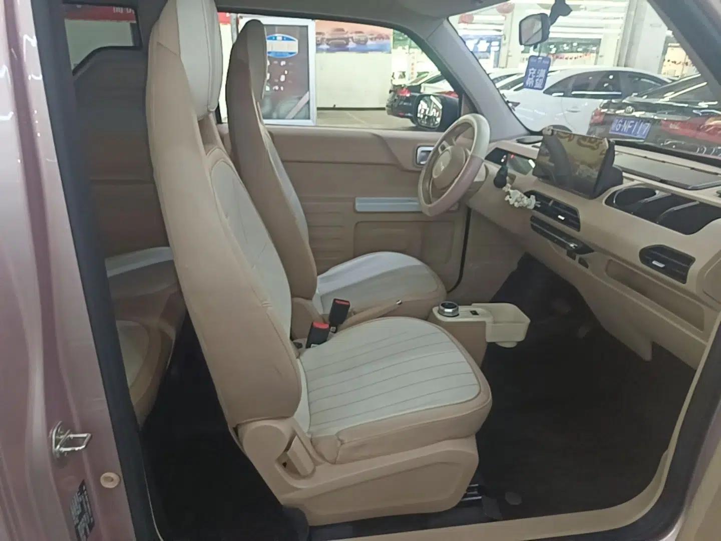 Geely Galaxy Panda 2023 Panda Mini 200km Endurance Bear — миниатюра 19